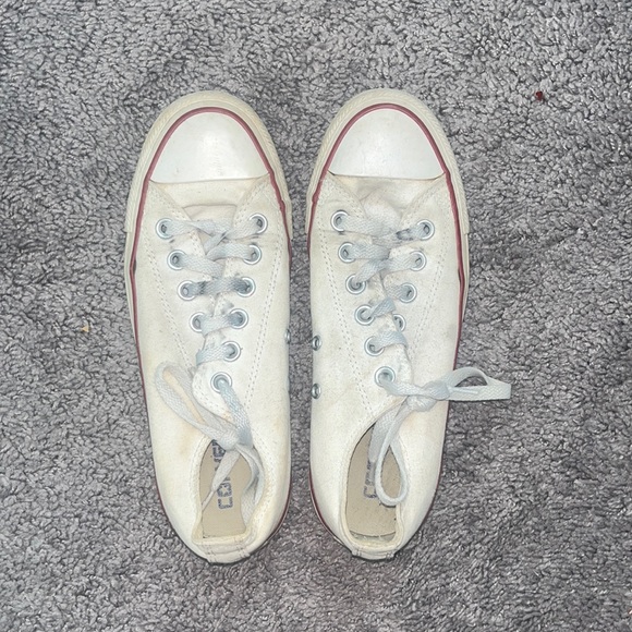 White low top converse - Picture 1 of 4